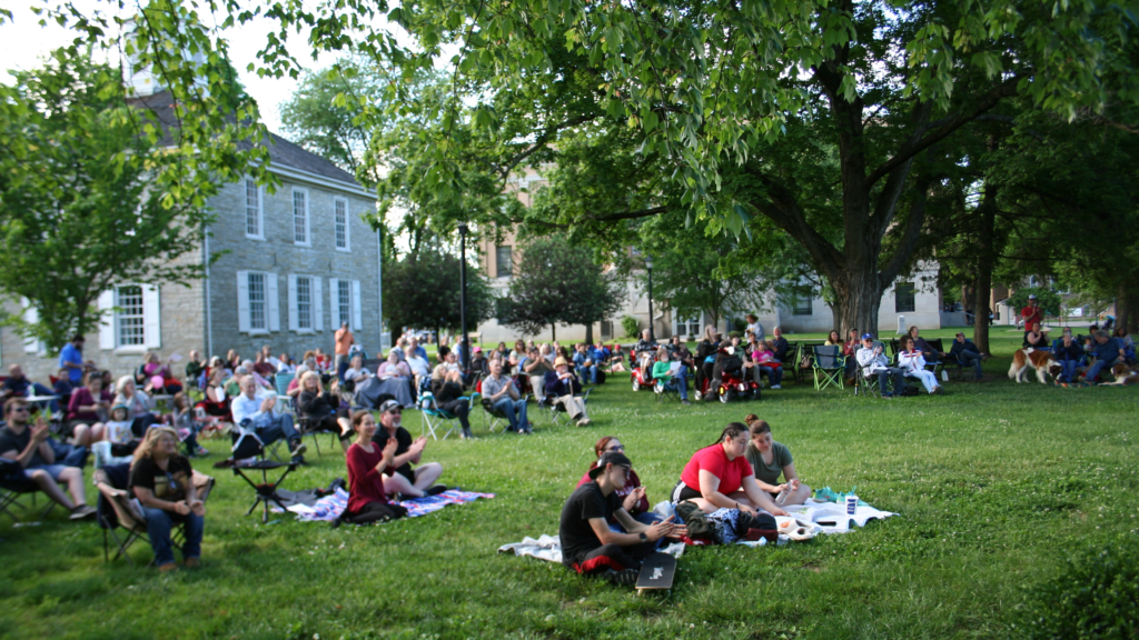 Shakespeare on the Corydon Capitol Square a Hit